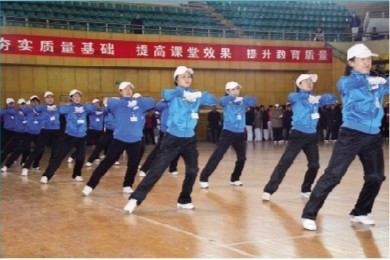引領(lǐng)新時代的健身潮流，最新舞步健身操
