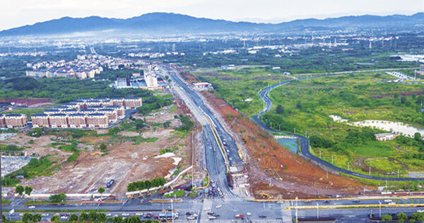 最新環(huán)城南路西延,最新環(huán)城南路西延，一條路的變遷與我們的成長之旅