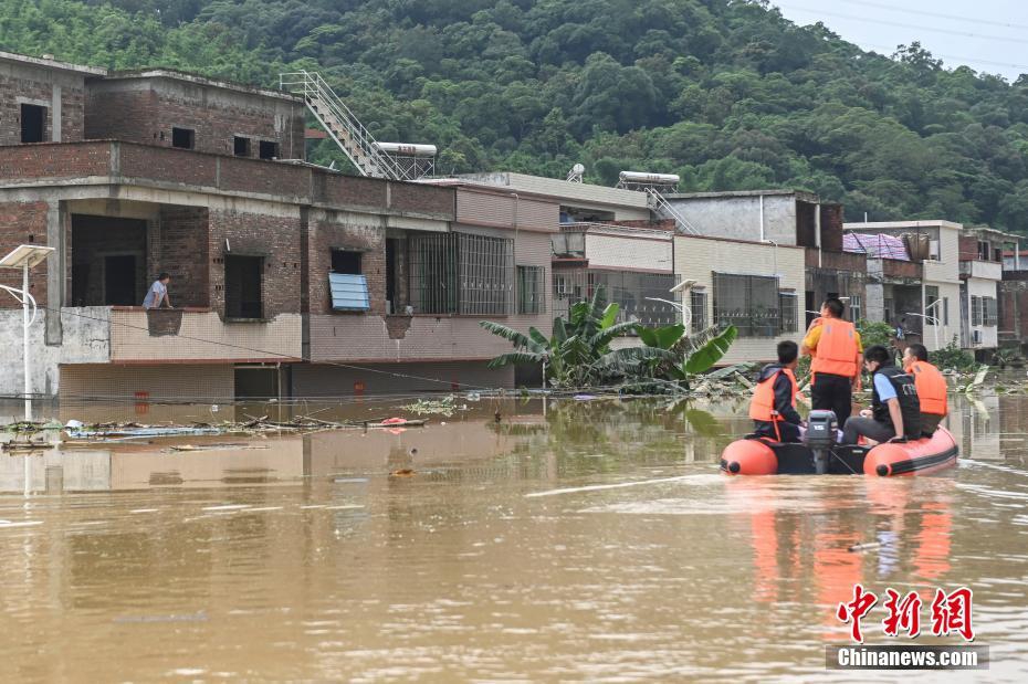 廣東暴雨肆虐引發(fā)水災，最新情況牽動人心??