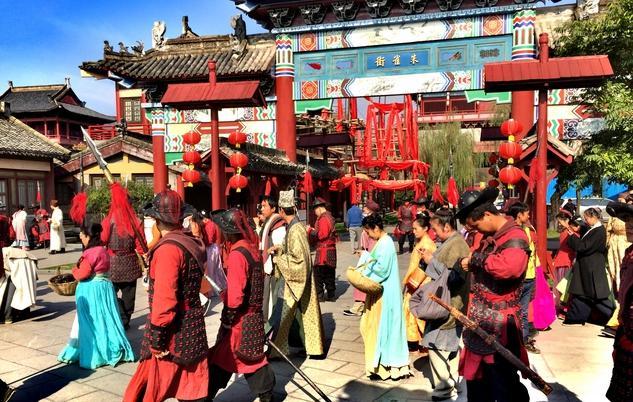 橫店群眾演員體驗(yàn)，從角色中感受生活與藝術(shù)的交融