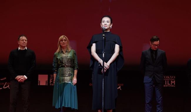 章子怡大銀幕璀璨演技再現(xiàn)，最新影片展現(xiàn)人生百態(tài)！