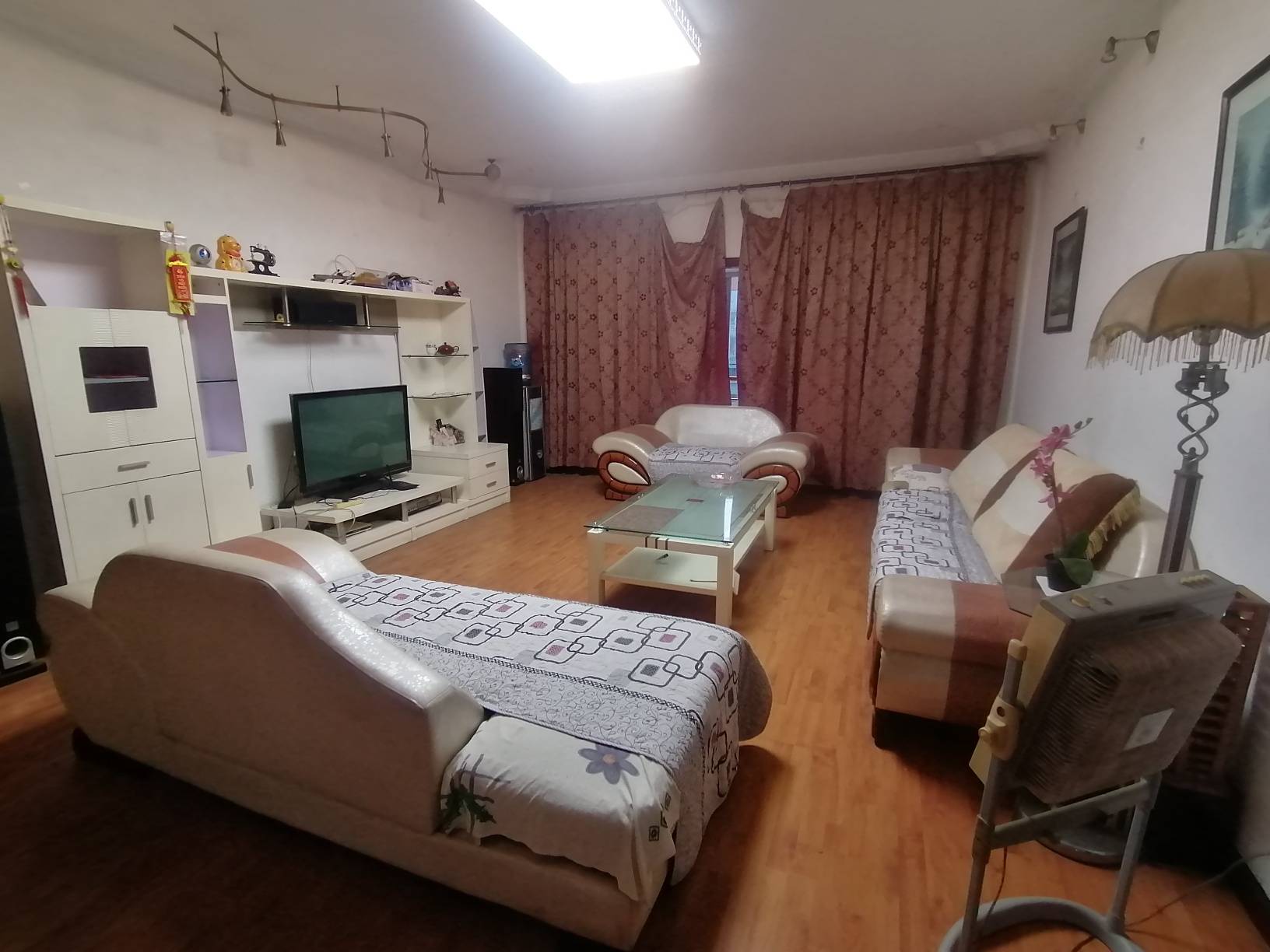 夾江急售二手房,夾江急售二手房，變化中的機(jī)遇與挑戰(zhàn)，賦予你自信與成就感的故事