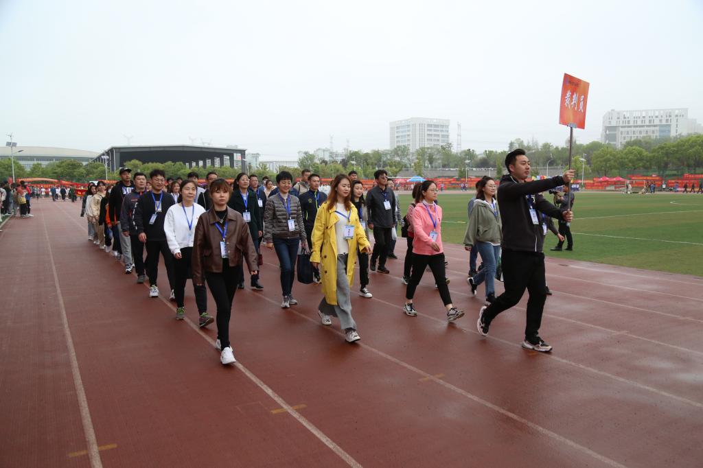 體育比賽參與指南，70名學(xué)生的比賽步驟詳解