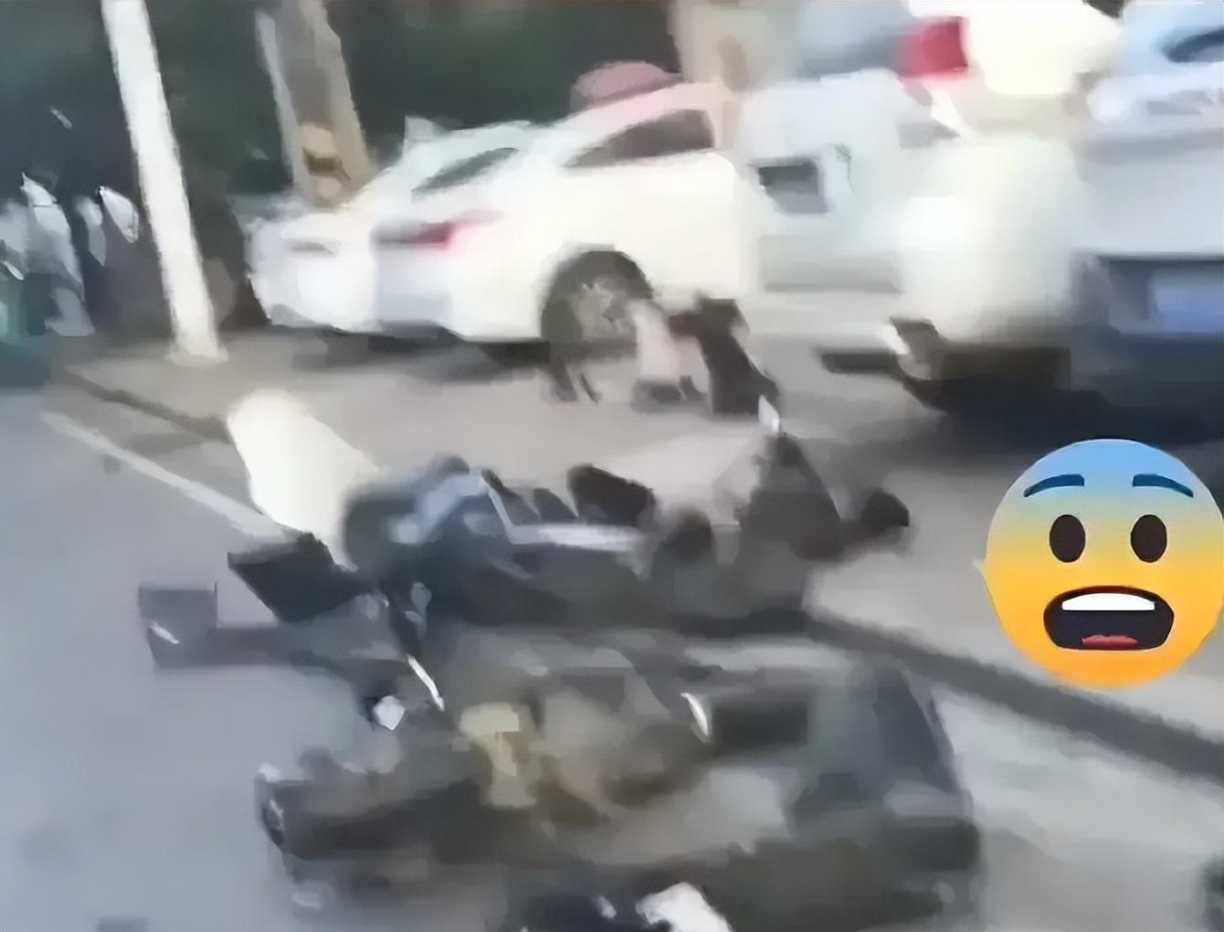 辛佳怡